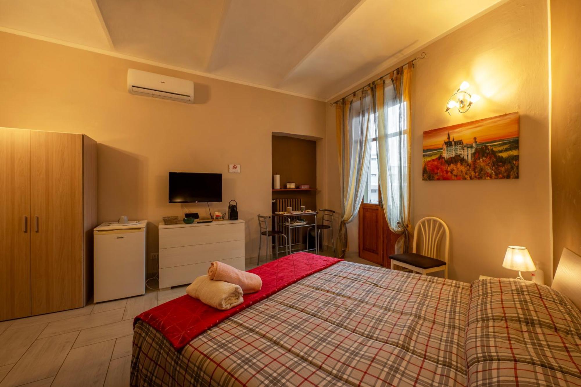 Casa Martina Appartement Asti Buitenkant foto